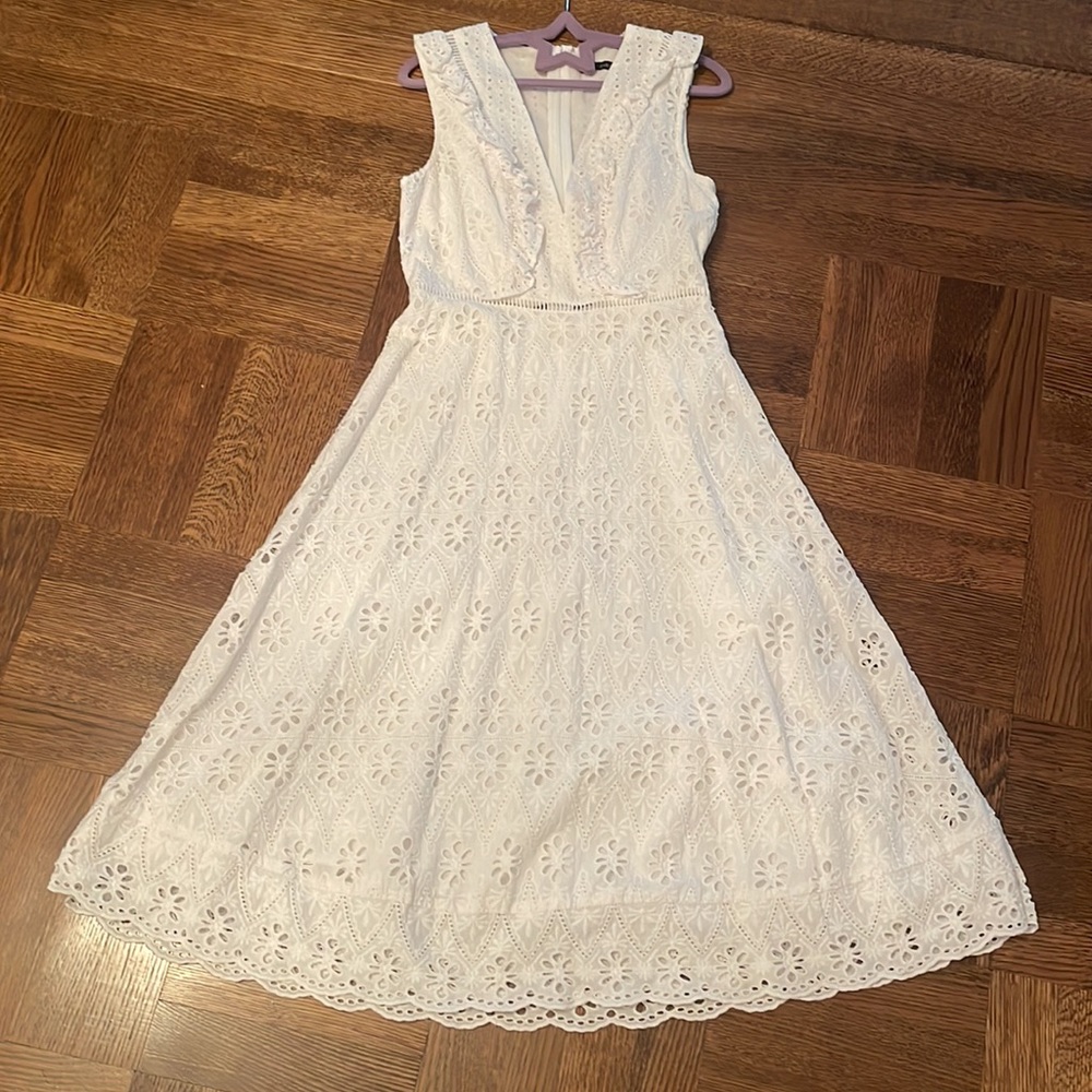 Zara woman’s lace dress